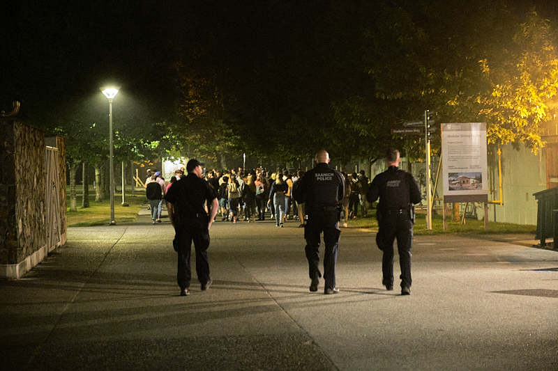 on campus party at UVic during pandemic being shut down by SaanichPD