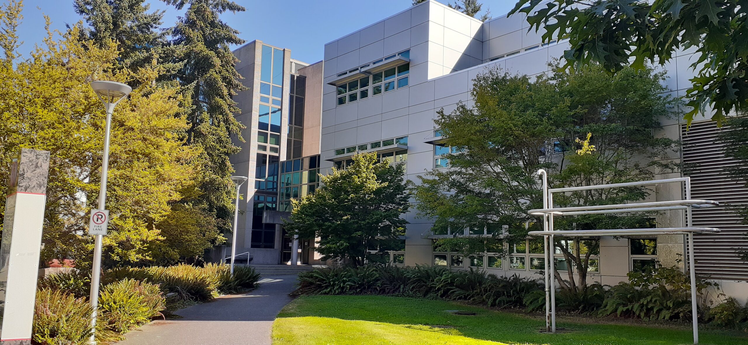 The Engineering and Computer Science building at UVic. Photo by Sie Douglas-Fish.