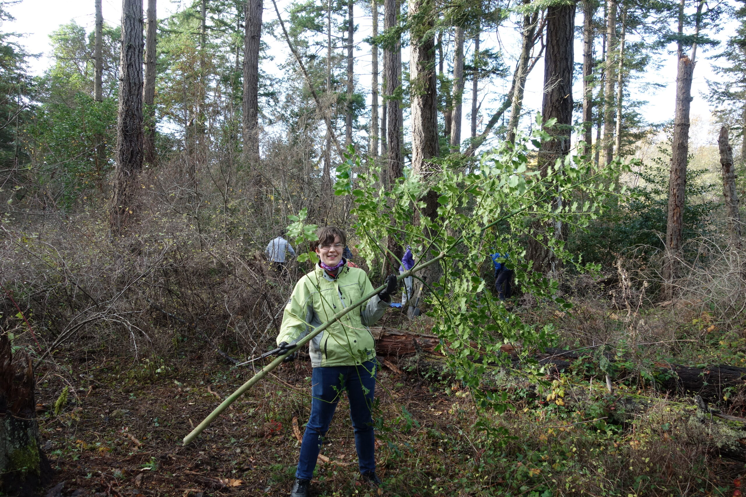 Greater Victoria Green Team cleans up Cunningham Woods