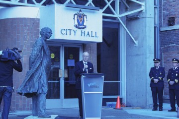 Victoria Mayor Dean Fortin - Nicholas Burton-Vulovic (Photo)