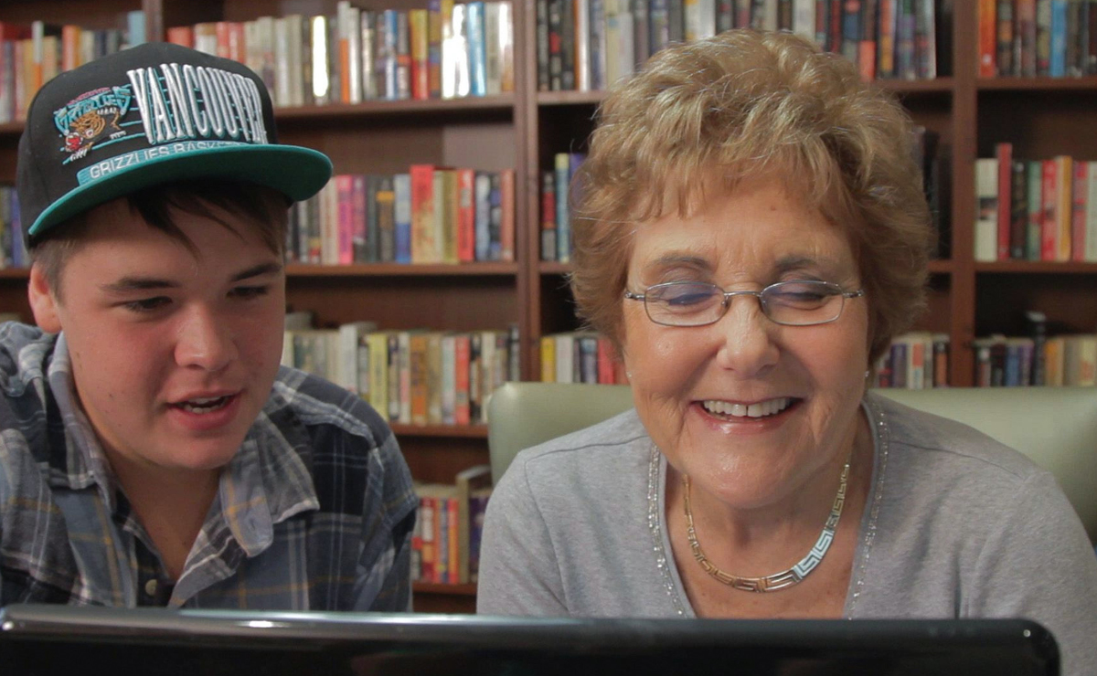 Bringing the Internet to an offline generation