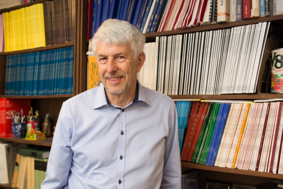 Dr. Robert Gifford is a pioneer in environmental psychology, the interaction between people and their physical environment. –Hugo Wong (photo)