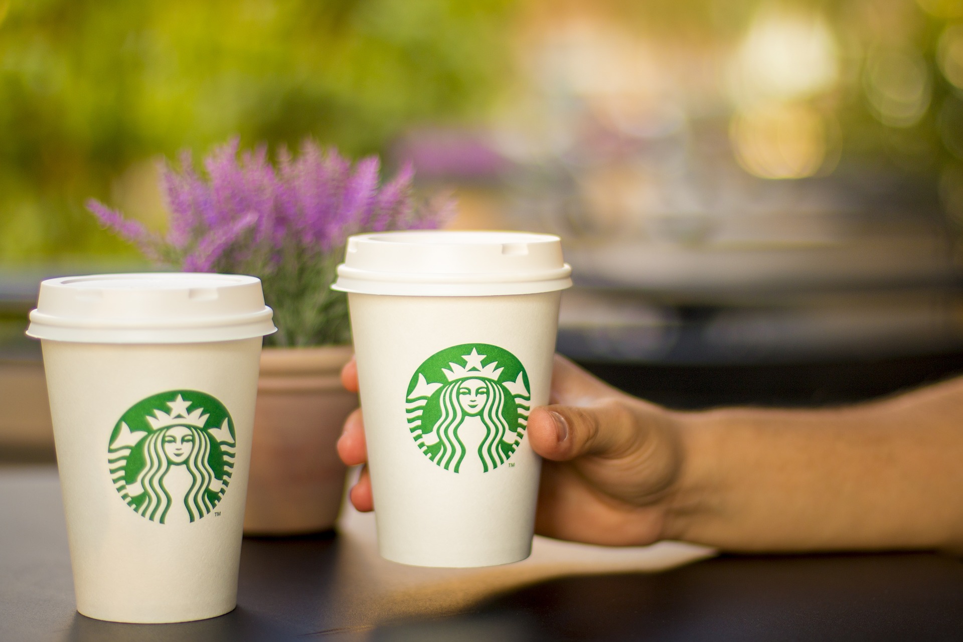 Starbucks to take over Finnerty Express at UVic