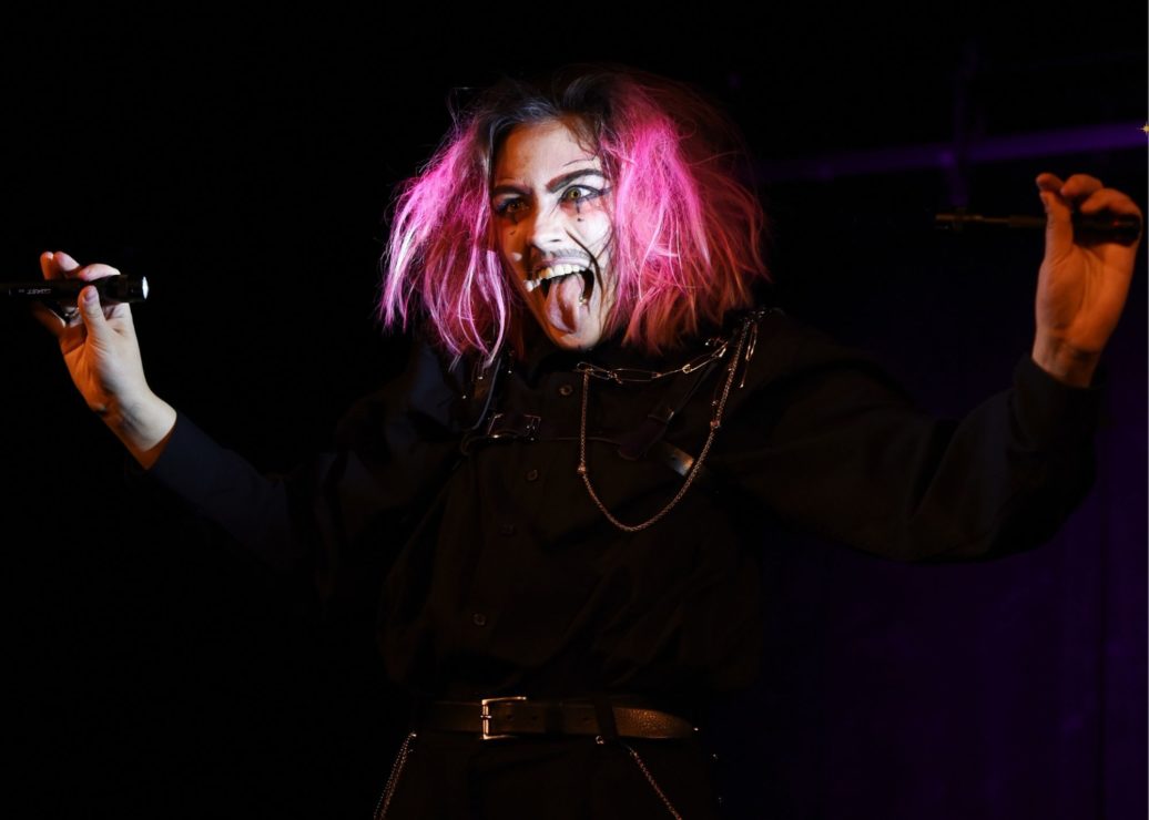 annie konstantinova photo