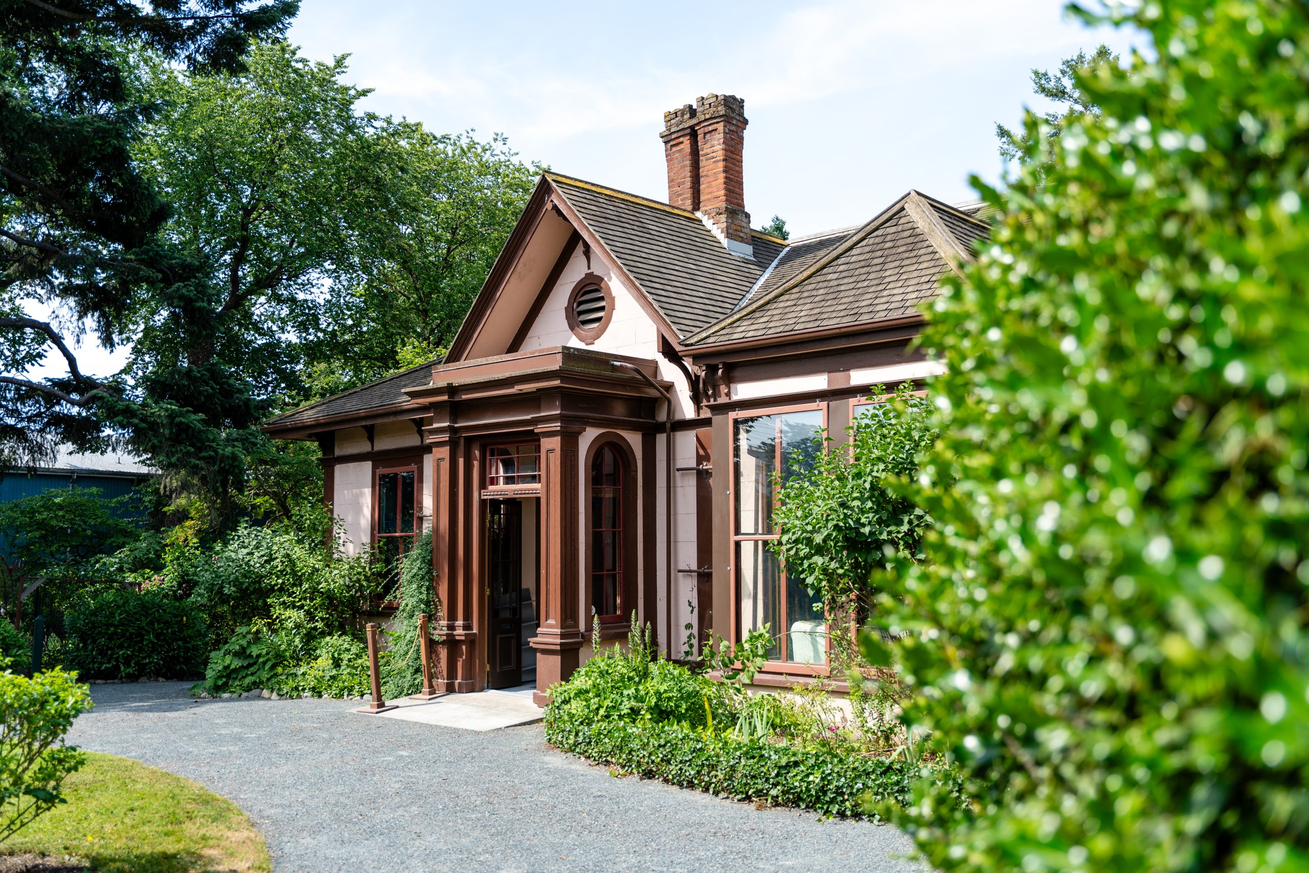 Point Ellice House