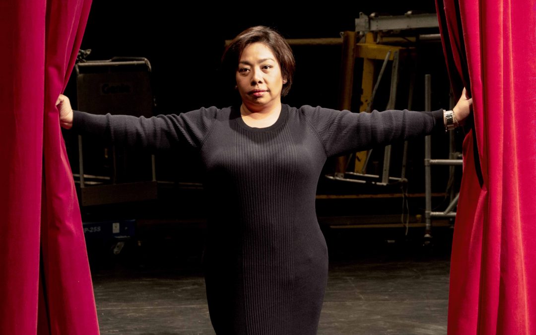 Director and UVic Theatre grad wins alumni award