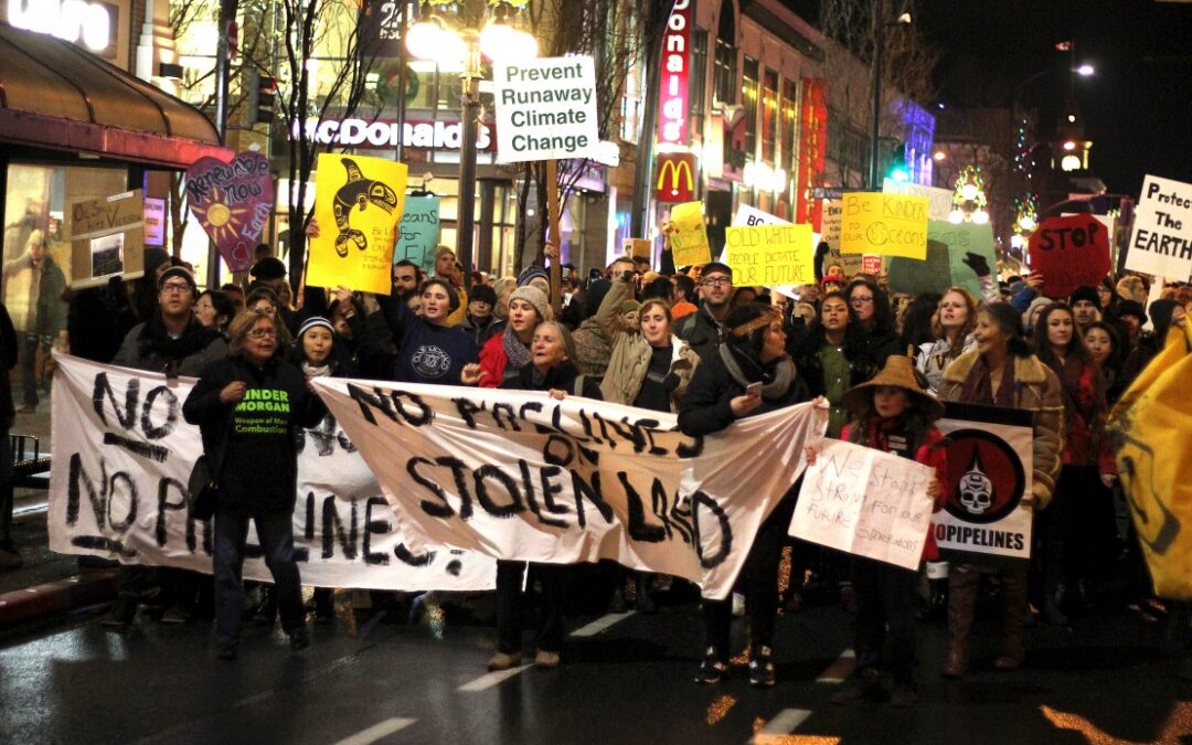 Demonstrators give pipeline expansions the thumbs down